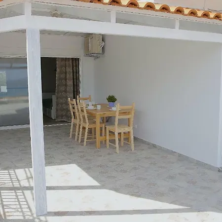Stylish Psili Ammos Apartment